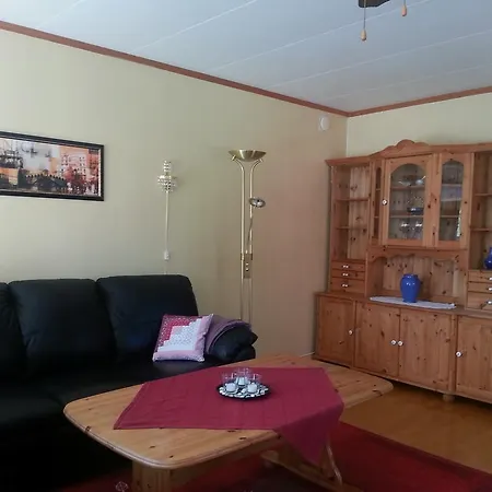 Semesterbostad Huset I Skjaeringa
