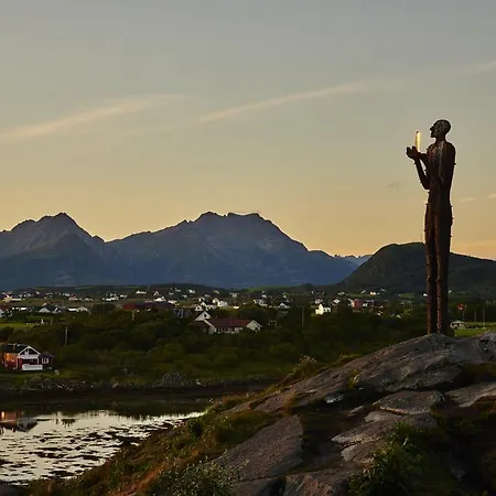 Semesterbostad Huset I Skjaeringa *