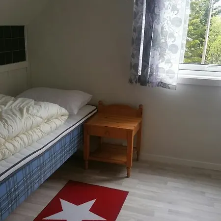 Huset I Skjaeringa Semesterbostad *